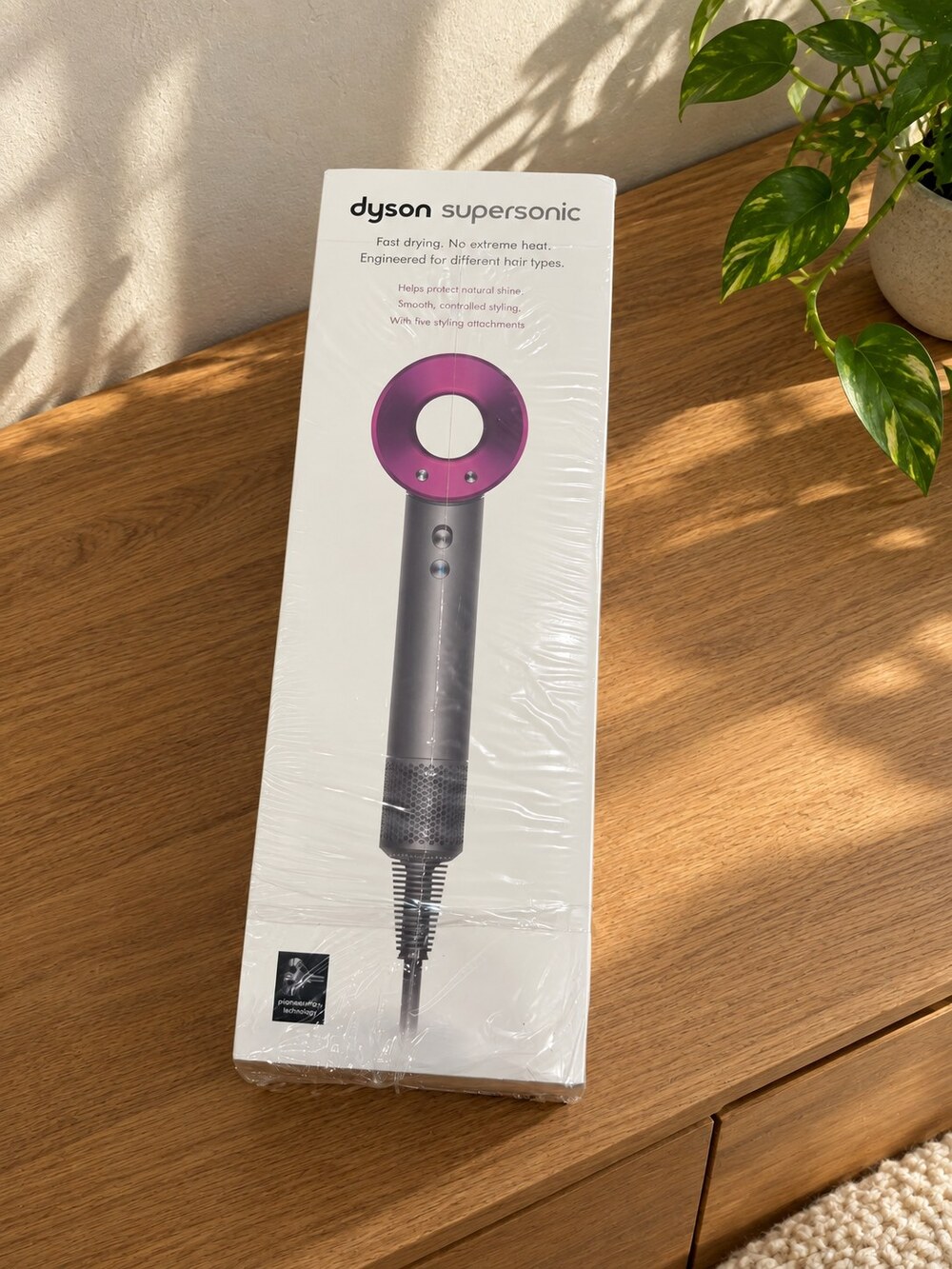 Dyson Supersonic Hair Dryer with Box, Gray and Pink - Picture 3 of 10